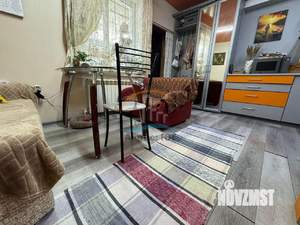 Дом 67м&sup2;, 3-этажный, участок 2 сот.  