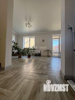 Дом 123м&sup2;, 2-этажный, участок 3 сот.  