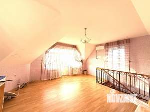 Дом 379м&sup2;, 2-этажный, участок 7 сот.  