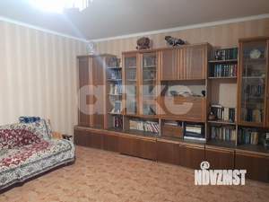 Дом 283м&sup2;, 3-этажный, участок 3 сот.  