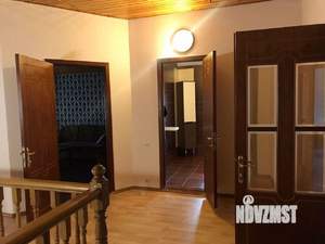 Дом 248м&sup2;, 2-этажный, участок 6 сот.  