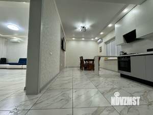 Дом 152м&sup2;, 2-этажный, участок 4 сот.  