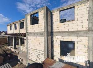 Дом 220м&sup2;, 2-этажный, участок 3 сот.  