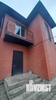 Дом 125м&sup2;, 2-этажный, участок 3 сот.  