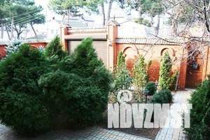 Дом 750м&sup2;, 2-этажный, участок 7 сот.  