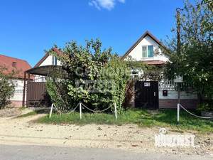 Дом 108м&sup2;, 2-этажный, участок 6 сот.  