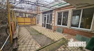 Дом 175м&sup2;, 2-этажный, участок 4 сот.  