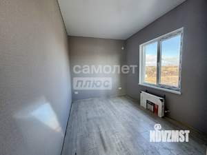 Дом 100м&sup2;, 2-этажный, участок 4 сот.  