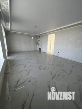 Дом 350м&sup2;, 2-этажный, участок 5 сот.  