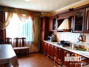 Дом 195м², 2-этажный, участок 10 сот.  