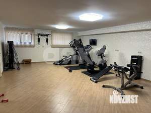 Дом 576м&sup2;, 2-этажный, участок 7 сот.  