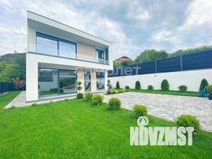 Дом 230м&sup2;, 2-этажный, участок 3 сот.  