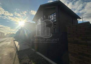 Дом 282м², 3-этажный, участок 6 сот.  