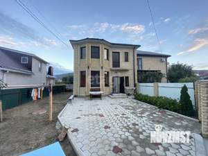 Дом 135м&sup2;, 2-этажный, участок 4 сот.  