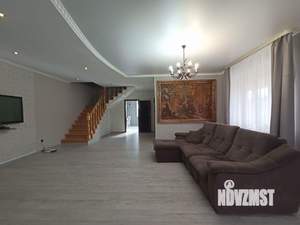 Дом 296м², 2-этажный, участок 5 сот.  