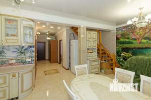 Дом 120м&sup2;, 2-этажный, участок 3 сот.  