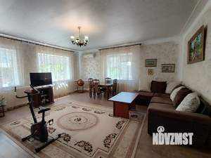 Дом 283м&sup2;, 2-этажный, участок 15 сот.  