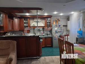 Дом 283м&sup2;, 3-этажный, участок 3 сот.  