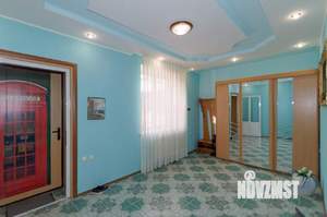 Дом 727м&sup2;, 2-этажный, участок 10 сот.  