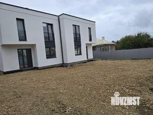 Дом 144м&sup2;, 2-этажный, участок 5 сот.  