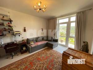 Дом 132м&sup2;, 3-этажный, участок 5 сот.  