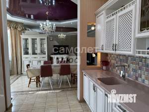 Дом 556м², 3-этажный, участок 6 сот.  