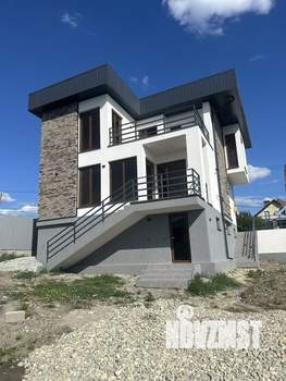 Коттедж 257м&sup2;, 3-этажный, участок 7 сот.  