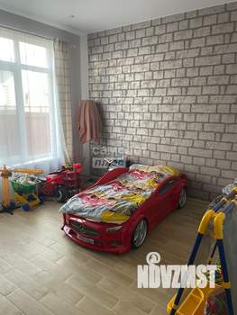 Дом 137м&sup2;, 2-этажный, участок 3 сот.  