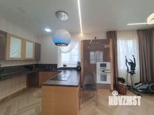 Дом 170м², 2-этажный, участок 5 сот.  