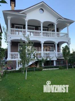 Дом 576м&sup2;, 2-этажный, участок 7 сот.  