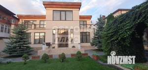 Дом 320м&sup2;, 2-этажный, участок 6 сот.  