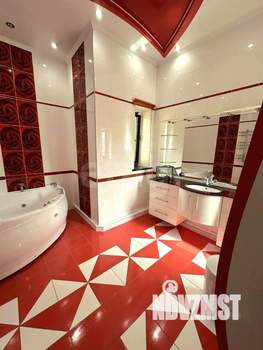 Дом 485м&sup2;, 2-этажный, участок 7 сот.  