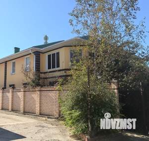 Дом 305м², 2-этажный, участок 10 сот.  