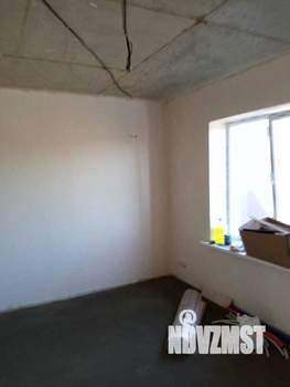 Дом 181м², 2-этажный, участок 4 сот.  