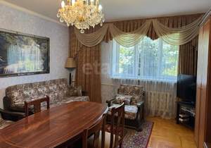 Дом 250м&sup2;, 2-этажный, участок 4 сот.  