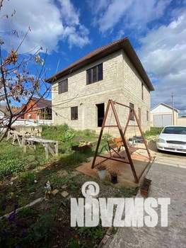 Дом 240м&sup2;, 2-этажный, участок 15 сот.  