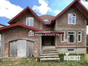 Дом 350м², 3-этажный, участок 10 сот.  