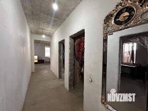 Дом 190м&sup2;, 2-этажный, участок 4 сот.  