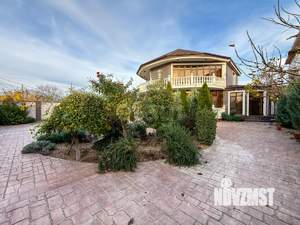 Дом 276м&sup2;, 2-этажный, участок 6 сот.  