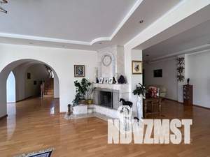 Дом 750м², 2-этажный, участок 8 сот.  