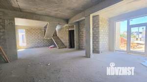 Дом 210м&sup2;, 2-этажный, участок 6 сот.  