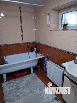 Дом 140м&sup2;, 2-этажный, участок 7 сот.  