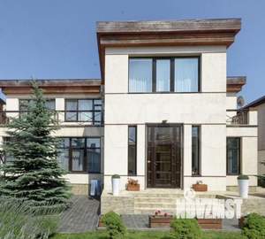 Дом 420м&sup2;, 2-этажный, участок 6 сот.  