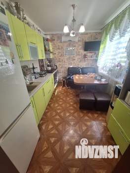 Дом 70м&sup2;, 2-этажный, участок 1 сот.  