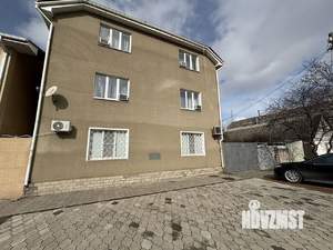 Дом 275м&sup2;, 3-этажный, участок 1 сот.  