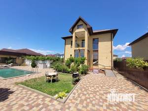 Дом 160м&sup2;, 2-этажный, участок 4 сот.  