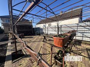 Дом 241м², 2-этажный, участок 15 сот.  