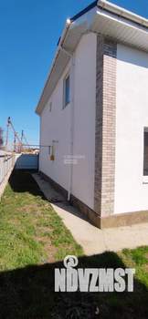 Дом 187м&sup2;, 2-этажный, участок 4 сот.  