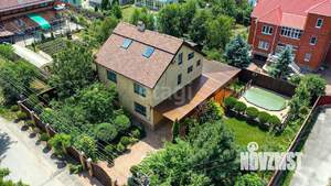 Дом 420м&sup2;, 3-этажный, участок 8 сот.  