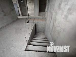 Дом 199м&sup2;, 2-этажный, участок 5 сот.  